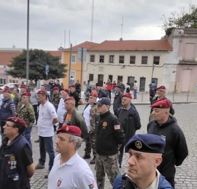 Outro aspecto da Marcha dos Audazes a assinalar a data do 25 de Novembro